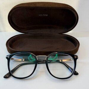 Tom Ford Eyeglasses – Made in Italy